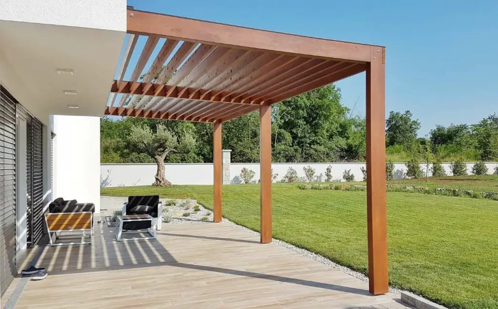 Should a Pergola be Attached to the house or Freestanding (4)