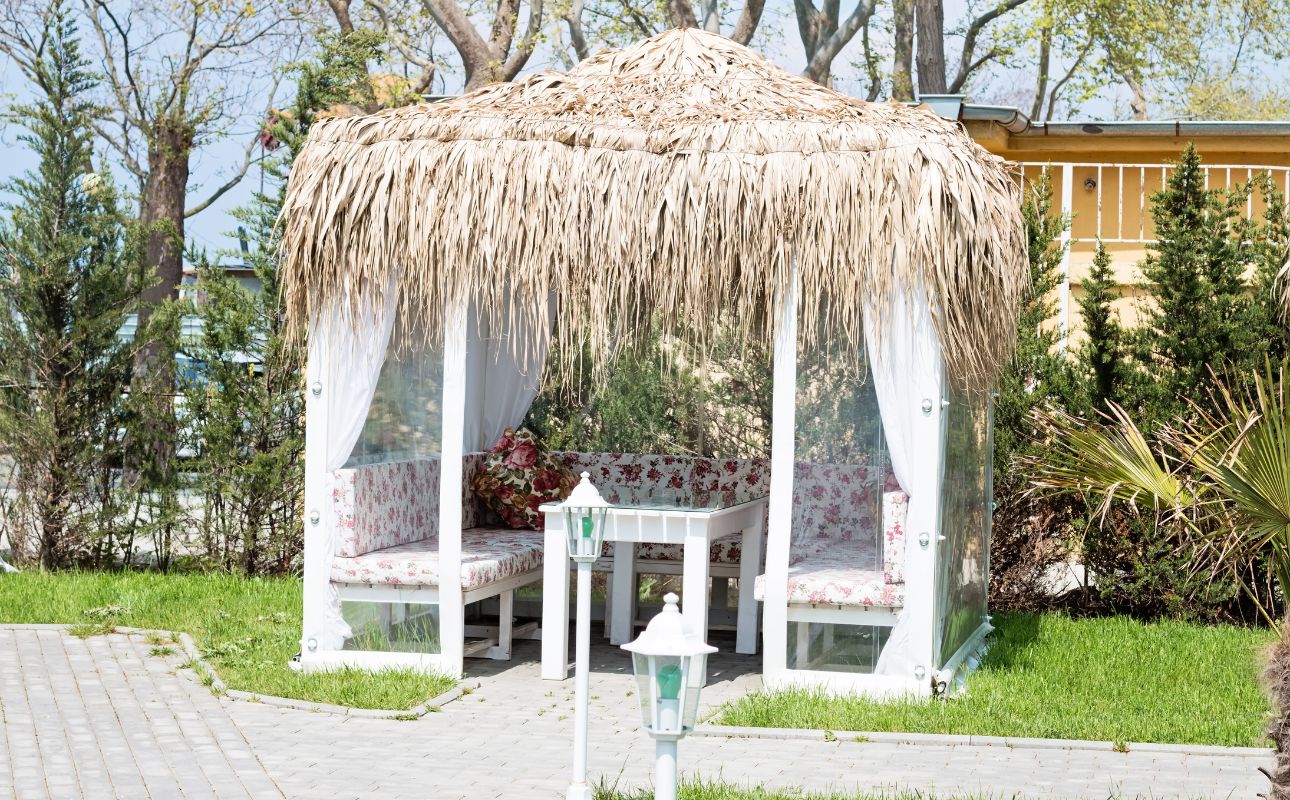 Where To Put Pergola In Backyard? (Helpful Tips) TheHomeWiser