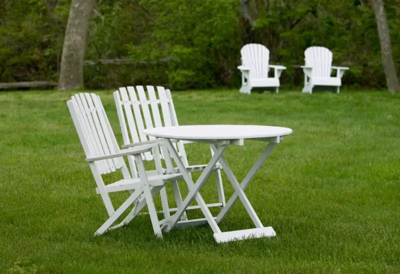 Do Adirondack Chairs Fold? Here’s What You Need To Know TheHomeWiser