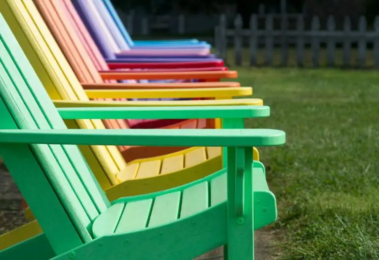 What Color to Paint Adirondack Chairs: Tips and Ideas