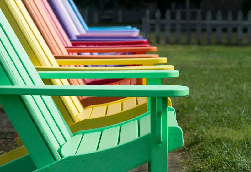 What Color To Paint Adirondack Chairs: Tips And Ideas - TheHomeWiser